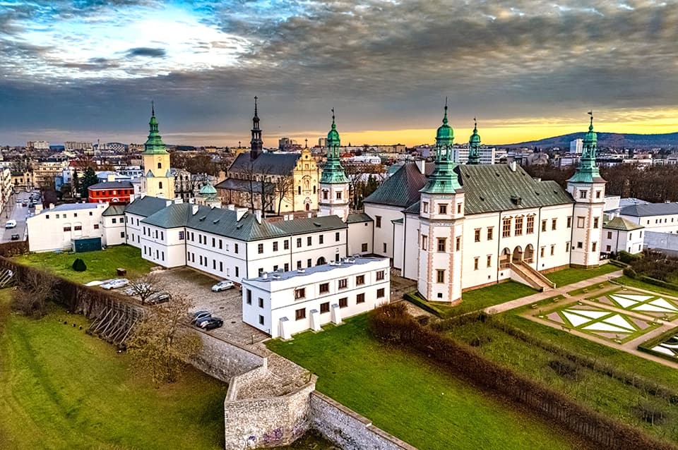 Panorama Kielce z zabudową miejską