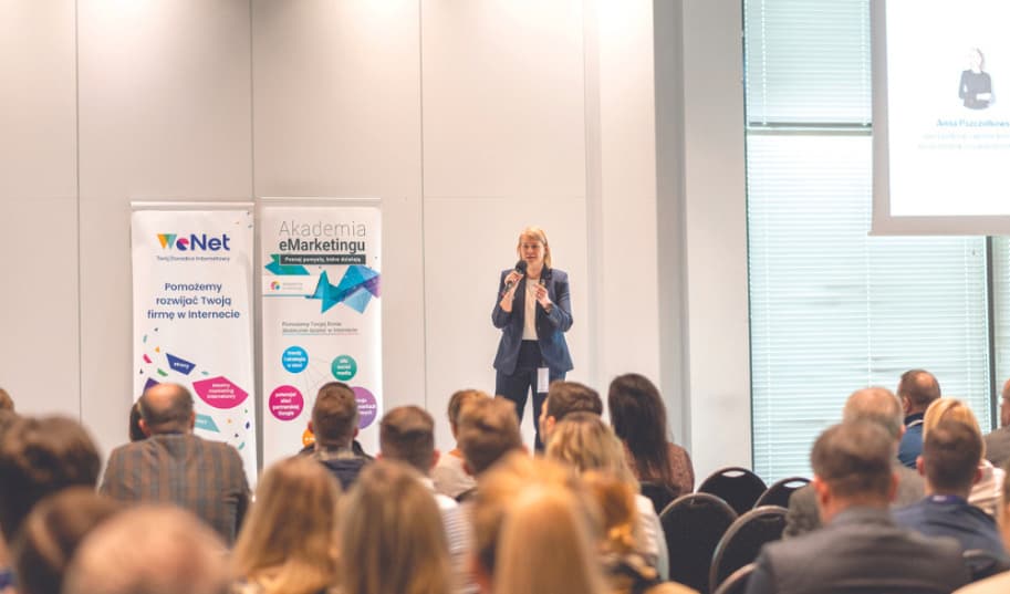 10 edycja Akademii e-marketingu za nami. Udział w bezpłatnych szkoleniach wzięło prawie 700 przedsiębiorców
