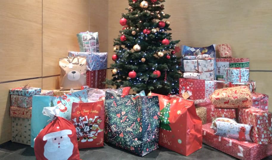 WeNet przygotowuje się do świąt, niosąc pomoc potrzebującym