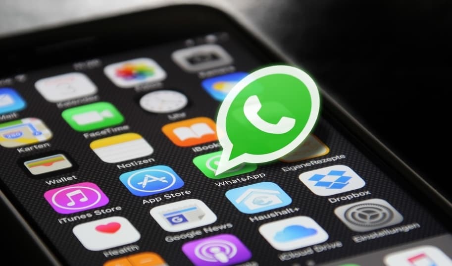 atak-hakerski-whatsapp-gdzie-kryje-sie-powazna-luka-tej-aplikacji-i-jak-chronic-swoj-telefon.jpg