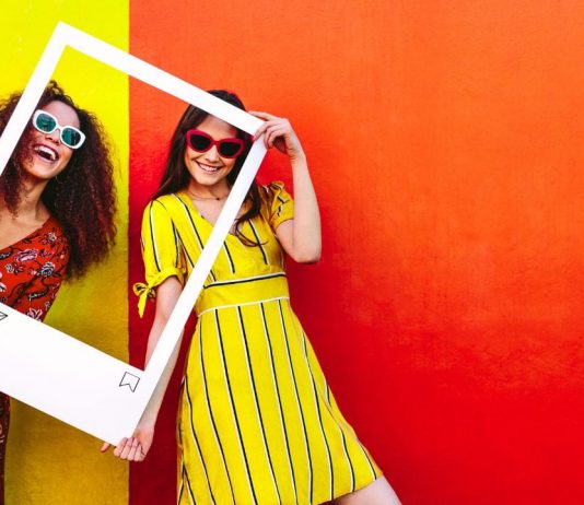 słownik social media