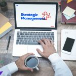Jakie są zasady zarządzania strategicznego?