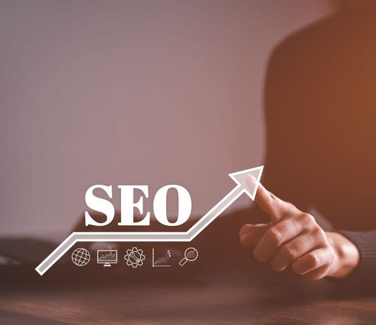 Czym jest pozycjonowanie szerokie?