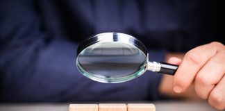 Sprawdzanie słów kluczowych konkurencji