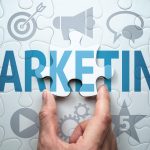 Czym jest agresywny marketing? Techniki, wady i zalety