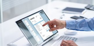 Od kiedy KSeF jest obowiązkowy i dla kogo? Najważniejsze informacje Od kiedy KSeF jest obowiązkowy i dla kogo?