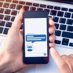 Strona zbiera klientów czy ich traci? Sprawdź możliwości asystenta AI 